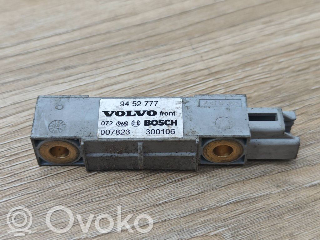 Volvo V70 Airbag deployment crash/impact sensor 