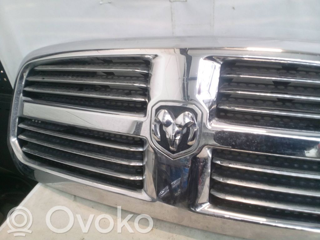 Dodge RAM Front bumper upper radiator grill 