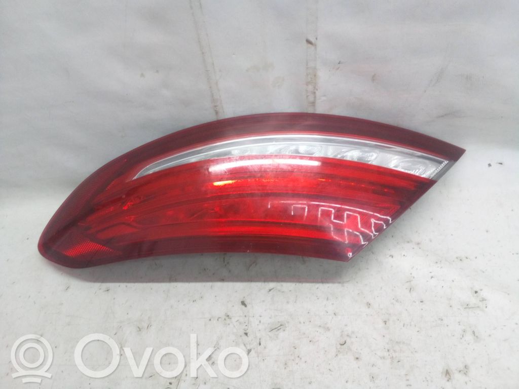 Mercedes-Benz C W205 Lampă spate în caroserie 