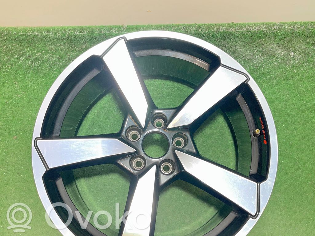 Audi A4 S4 B9 8W Cerchione in lega R19 
