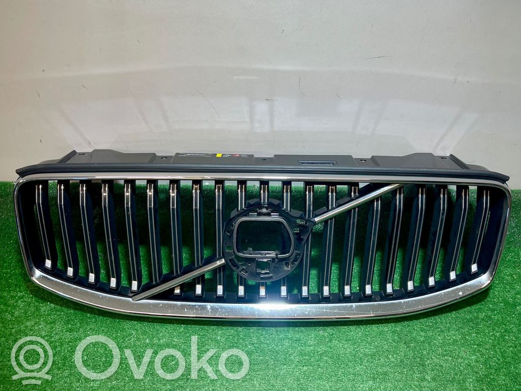 Volvo XC60 Etusäleikkö 