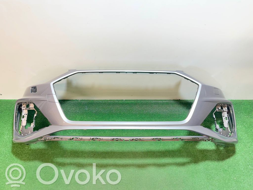Audi RS4 B9 Parachoques delantero 