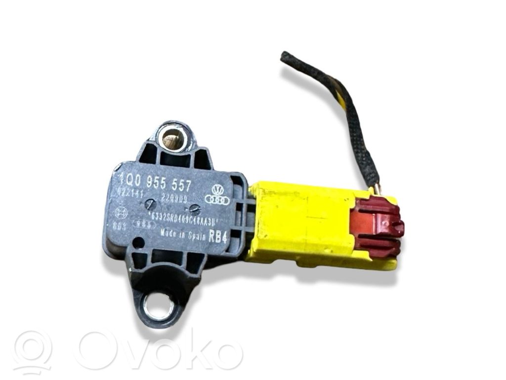 Volkswagen Polo V 6R Airbag deployment crash/impact sensor 