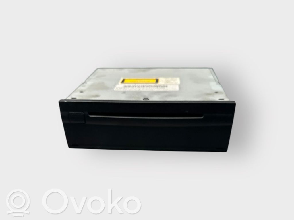 Mercedes-Benz E W211 GPS navigation control unit/module 