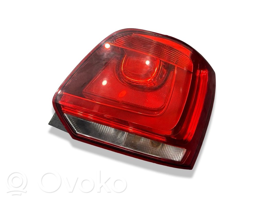 Volkswagen Polo V 6R Lampa tylna 