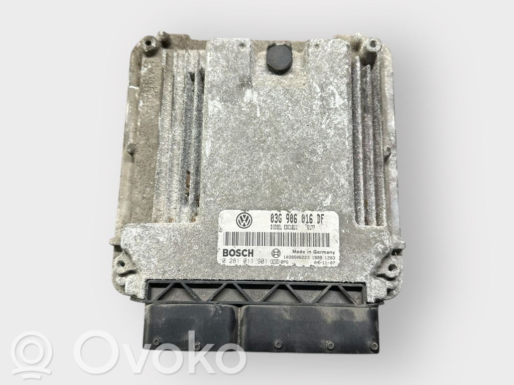 Volkswagen Golf V Engine control unit/module 