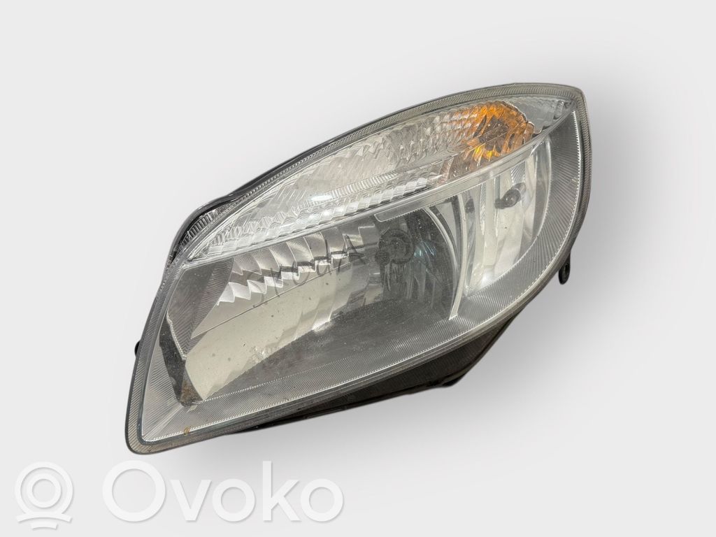 Skoda Fabia Mk2 (5J) Lampa przednia 