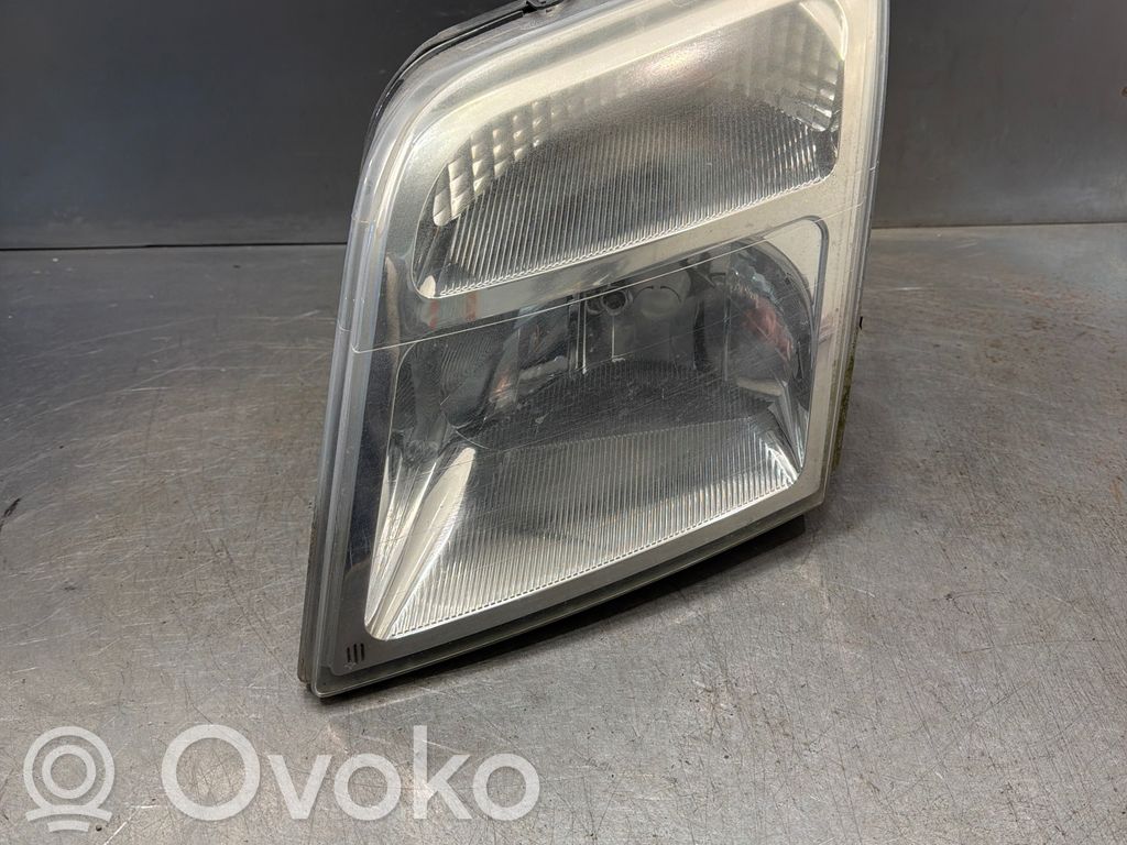Ford Connect Headlight/headlamp 