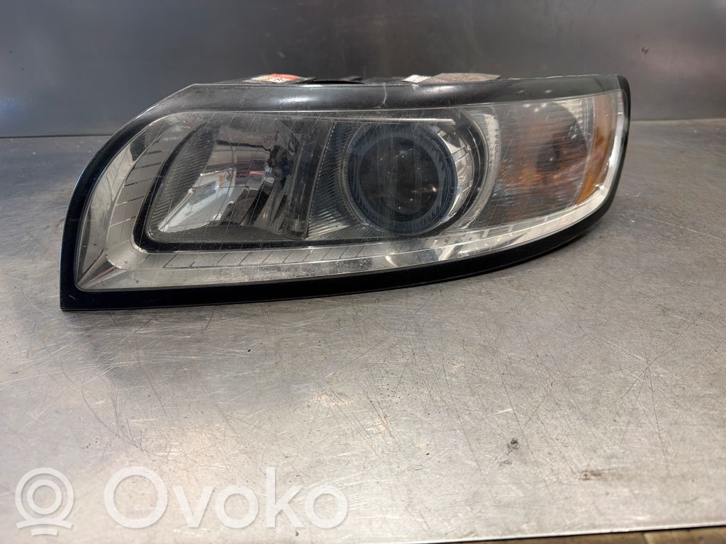 Volvo V50 Lampa przednia 