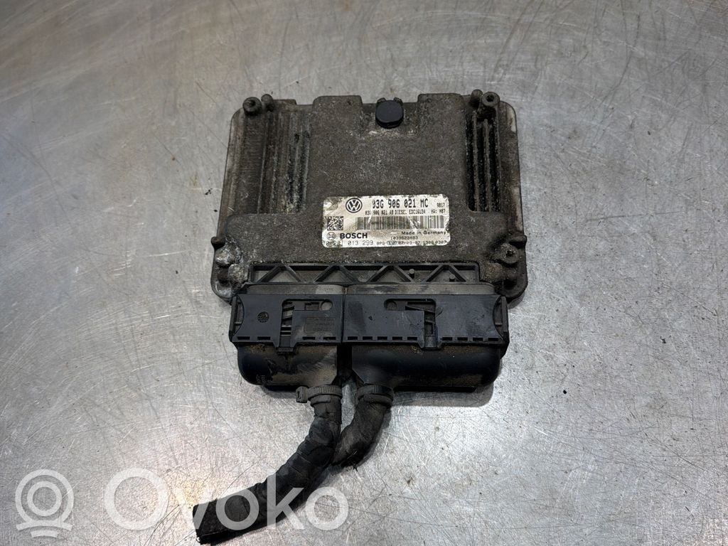 Skoda Octavia Mk2 (1Z) Engine control unit/module 