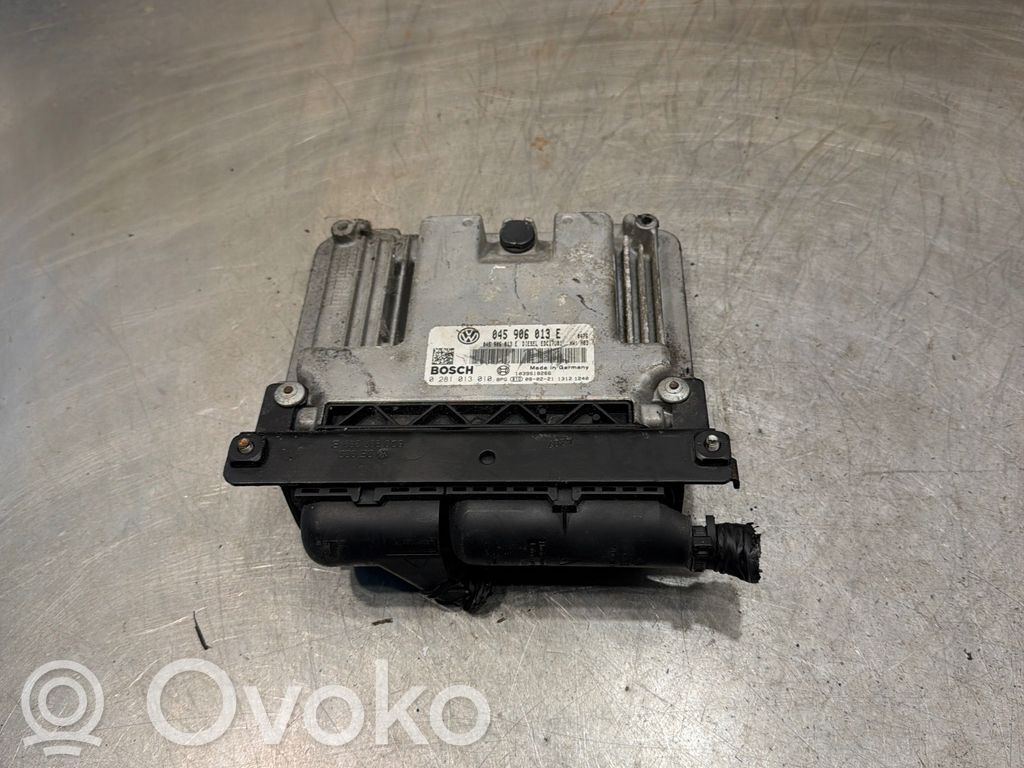 Volkswagen Polo IV 9N3 Calculateur moteur ECU 
