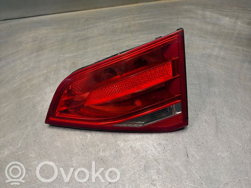 Audi A4 S4 B8 8K Aizmugurējais lukturis pārsegā 