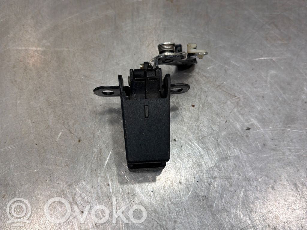 Volkswagen Caddy Zamek klapy tylnej / bagażnika 
