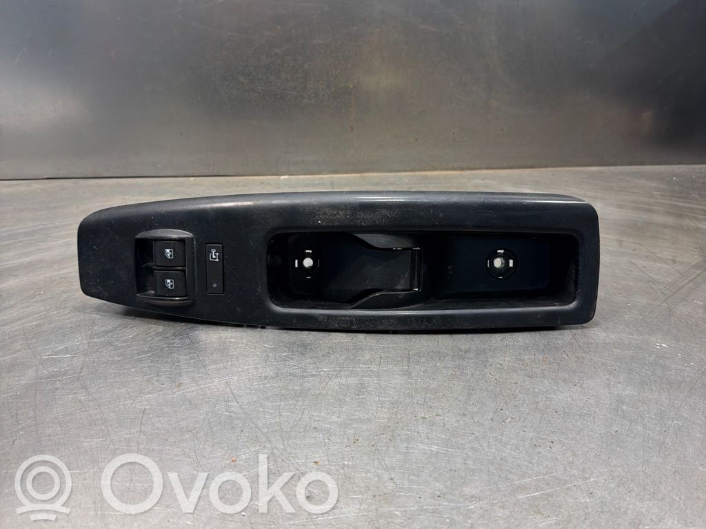 Opel Combo D Interruptor del elevalunas eléctrico 