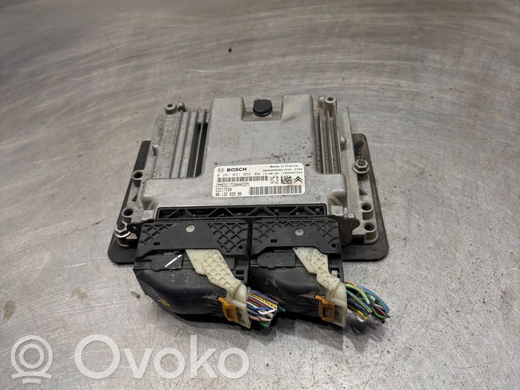 Citroen C4 Aircross Engine control unit/module 