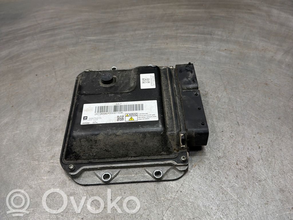 Opel Astra J Engine control unit/module 