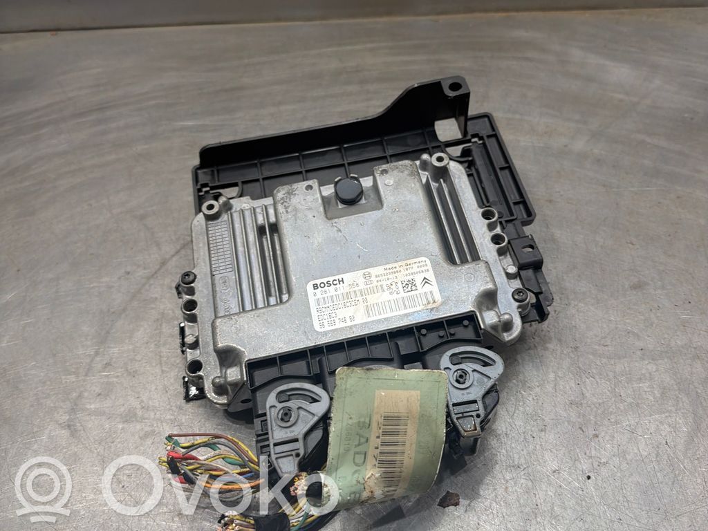 Peugeot 407 Engine control unit/module 