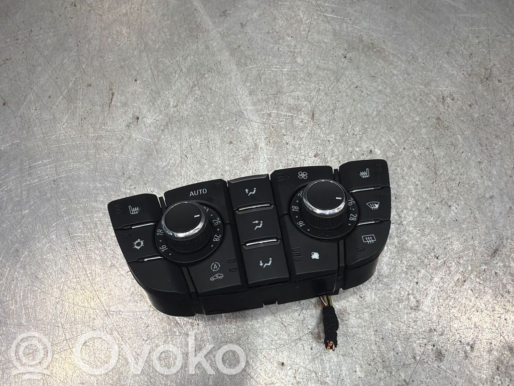 Opel Astra J Climate control unit 