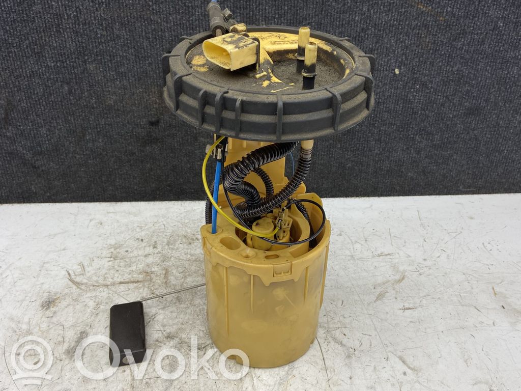 Volkswagen Crafter Bomba interna de combustible 