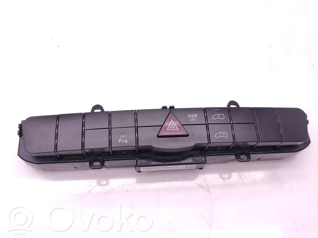 Mercedes-Benz Sprinter W906 Przycisk świateł awaryjnych 