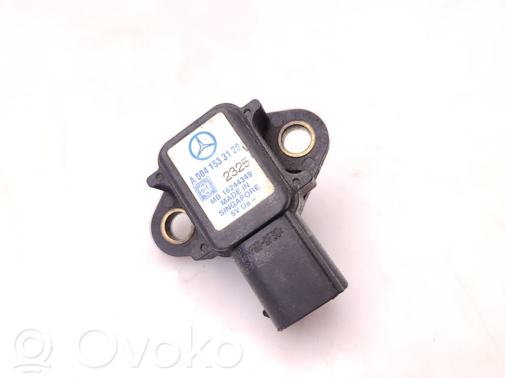 Mercedes-Benz Sprinter W901 W902 W903 W904 Air pressure sensor 