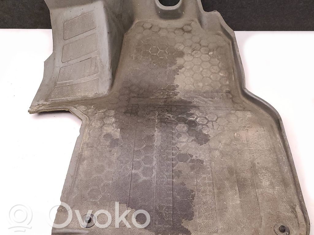 Man TGE 1gen Front floor mat 