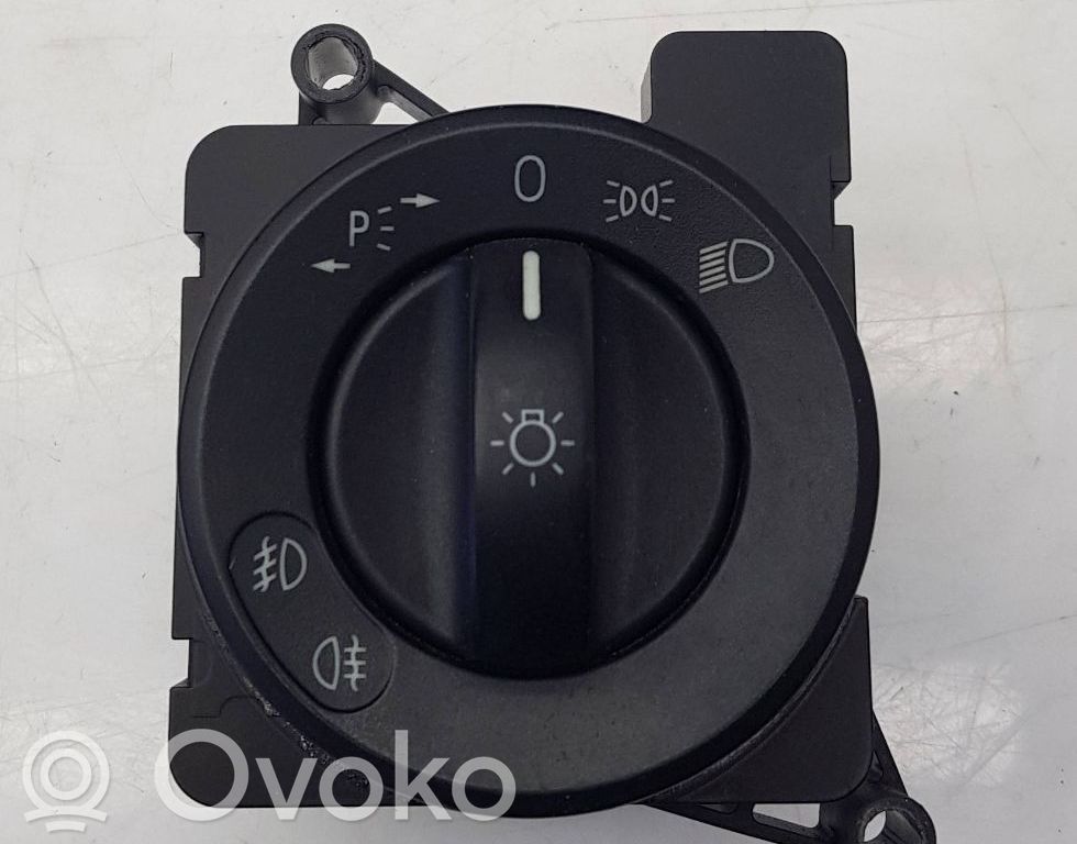 Volkswagen Crafter Light switch 