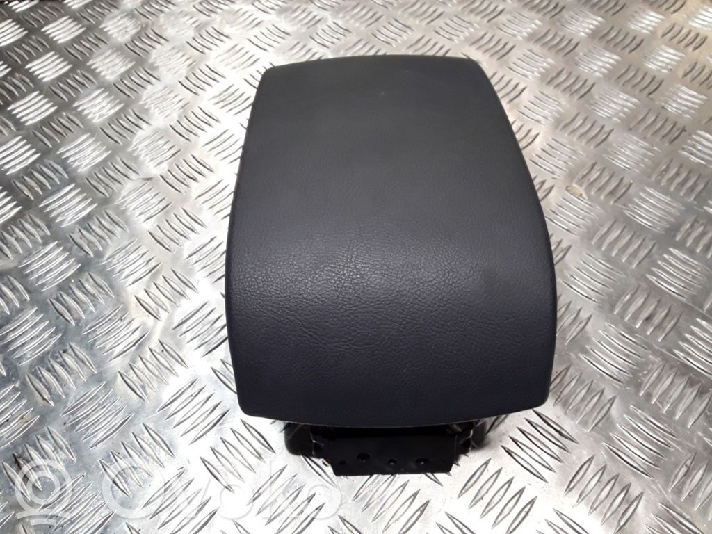 Ford Mondeo MK IV Armrest 