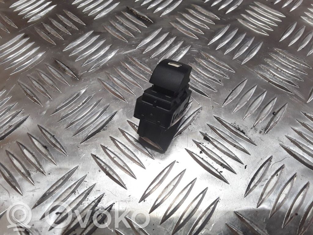 Peugeot 308 Electric window control switch 