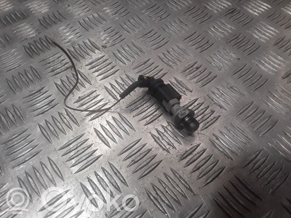 Peugeot 308 Oil pressure sensor 