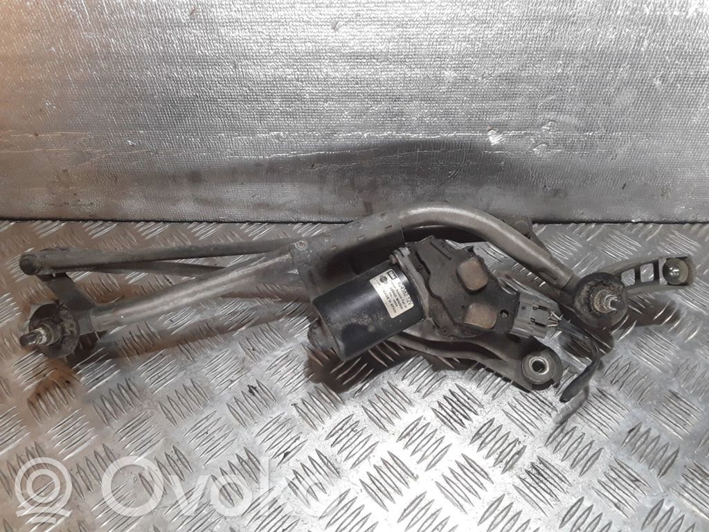 Nissan Almera N16 Front wiper linkage and motor 