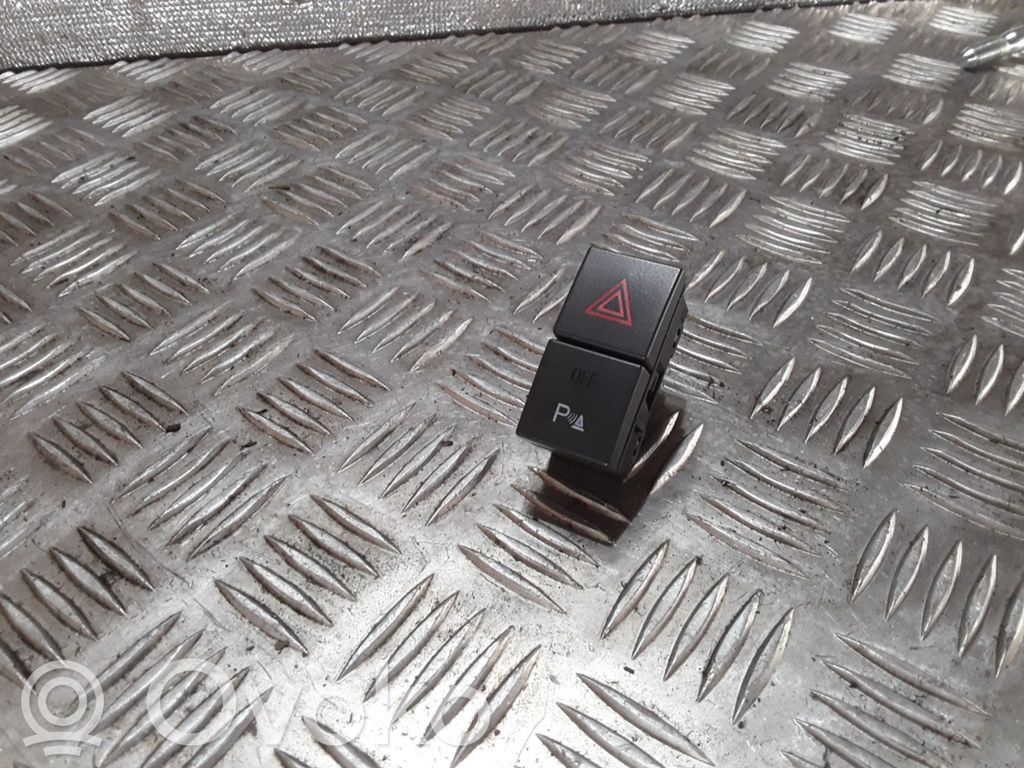 Ford Focus C-MAX Hazard light switch 