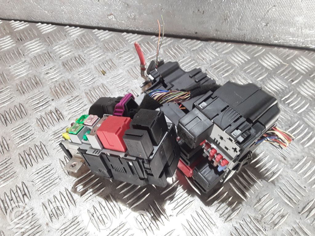 Opel Corsa D Fuse module 
