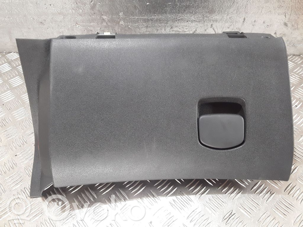 Opel Corsa D Glove box 