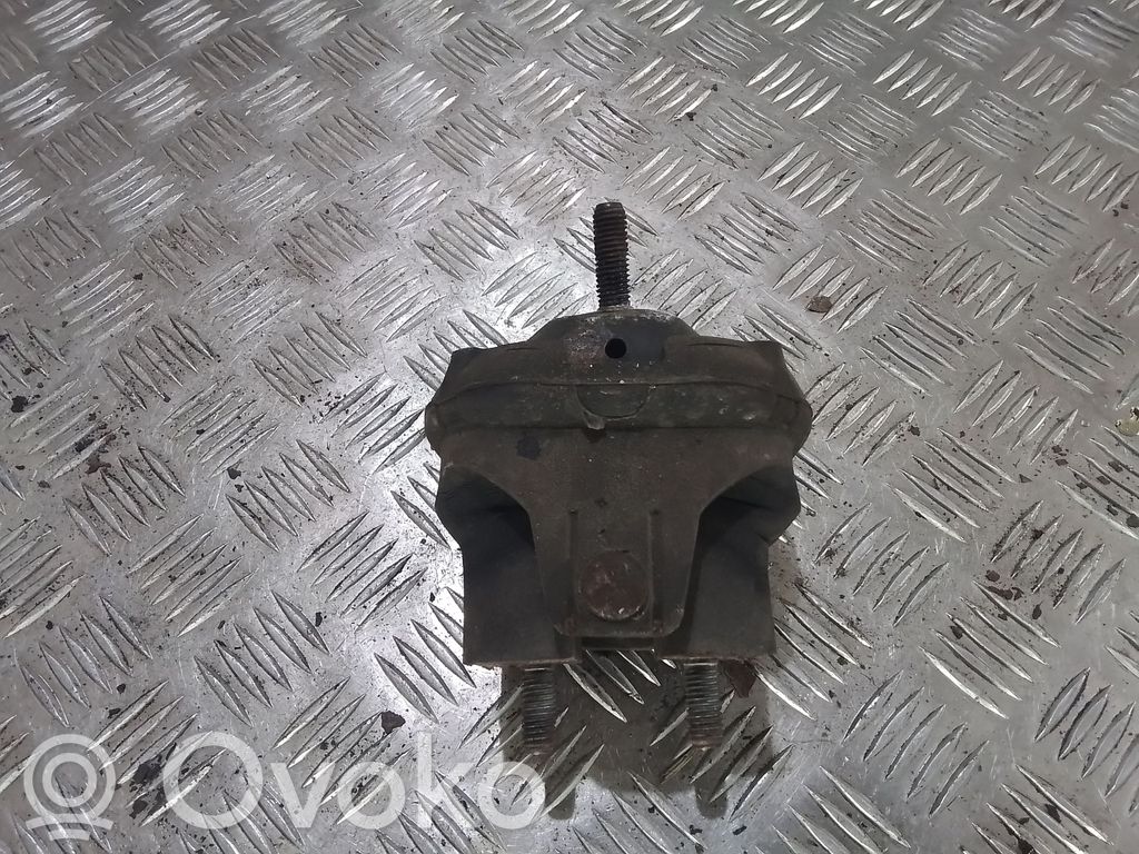 Chrysler 300M Engine mount bracket 