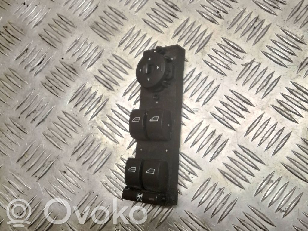 Ford Focus Electric window control switch 