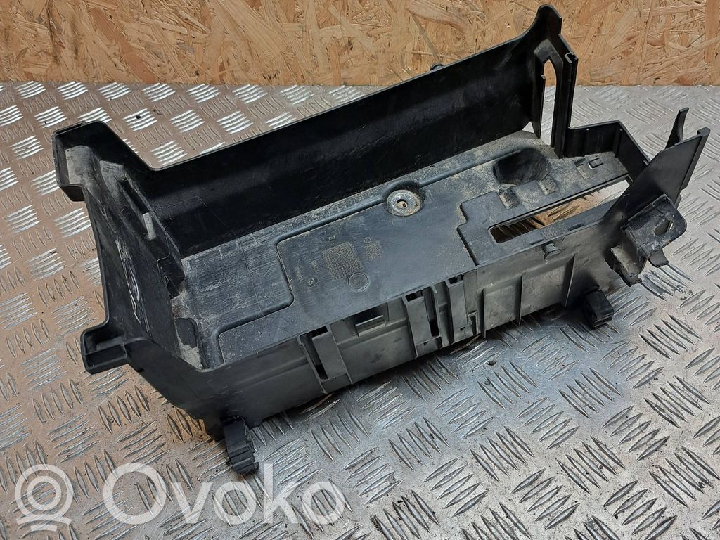 Opel Insignia A Akumulatora kaste 