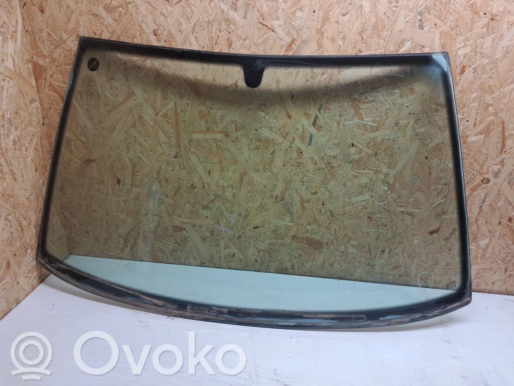 Volkswagen Caddy Front windscreen/windshield window 