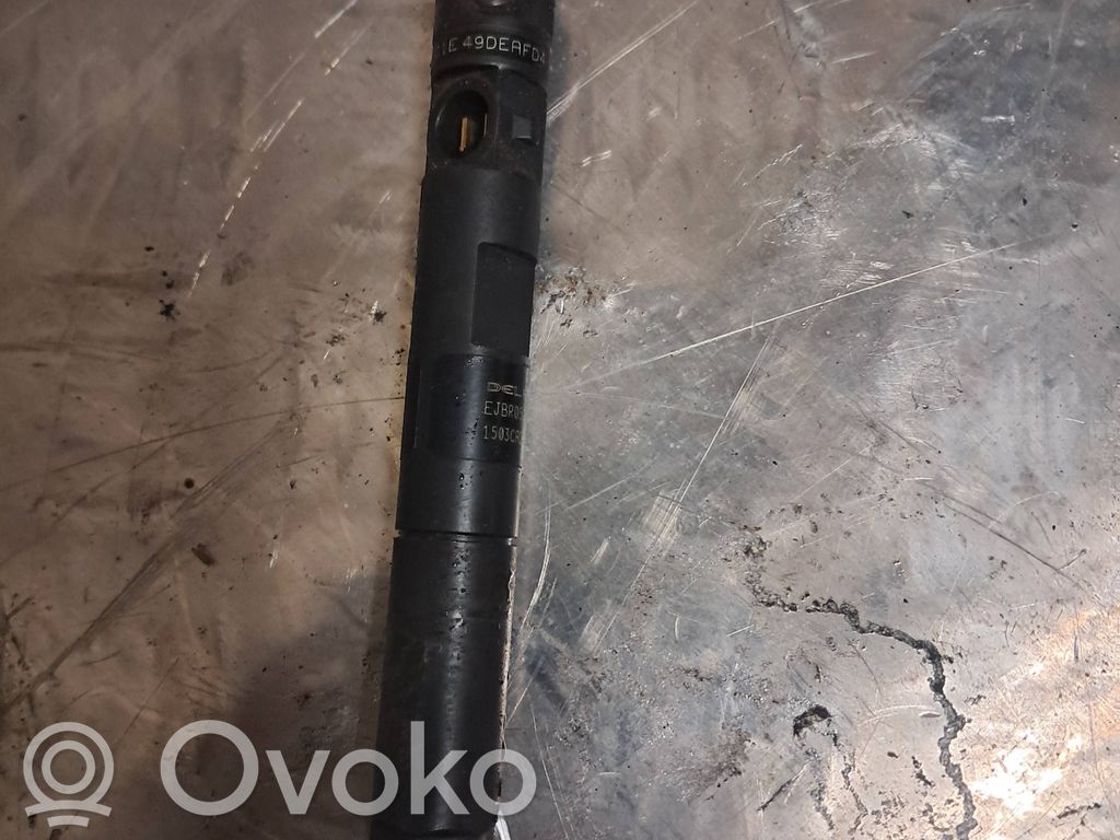 Nissan Note (E11) Polttoainesuutin 