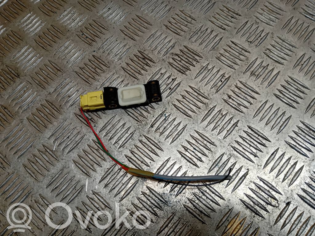 Nissan Note (E11) Airbag deployment crash/impact sensor 