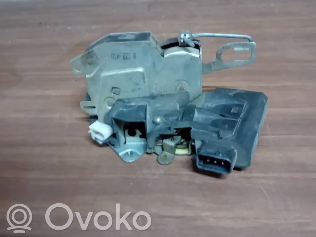 BMW 3 E36 Передний замок 
