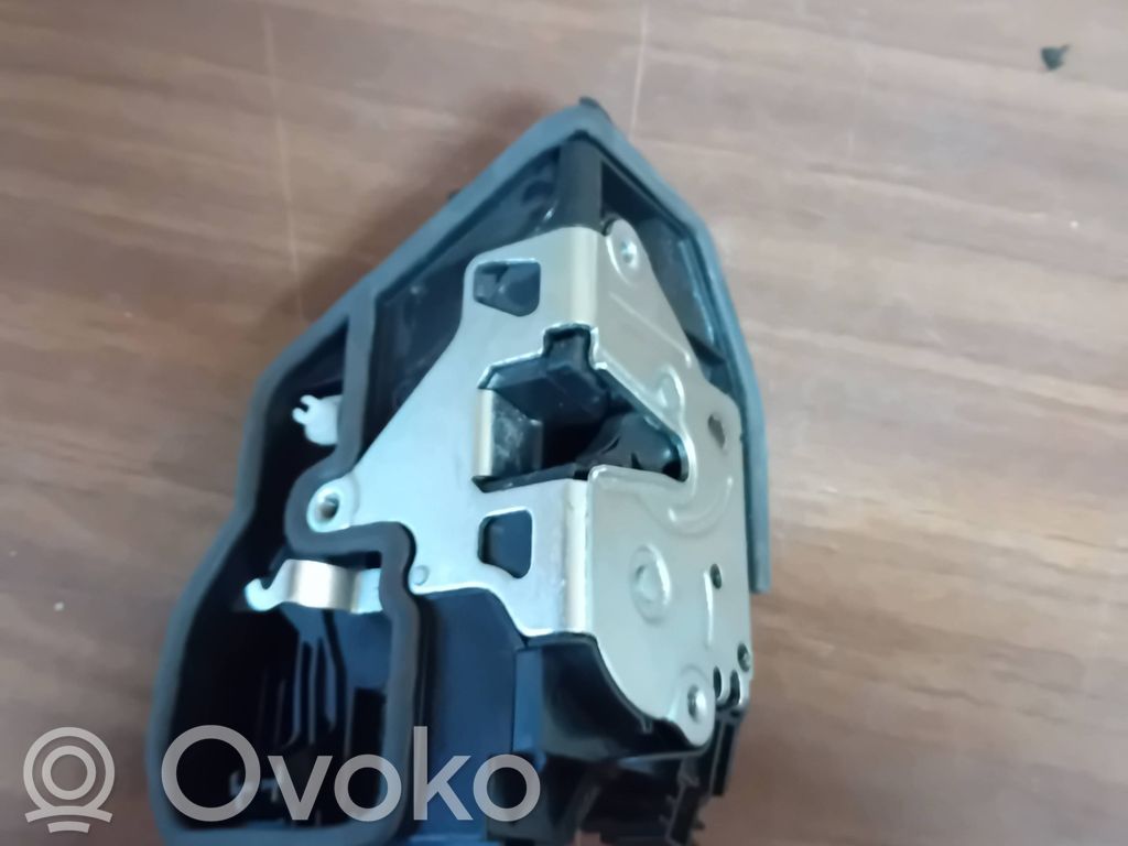 BMW 5 E60 E61 Front door lock 