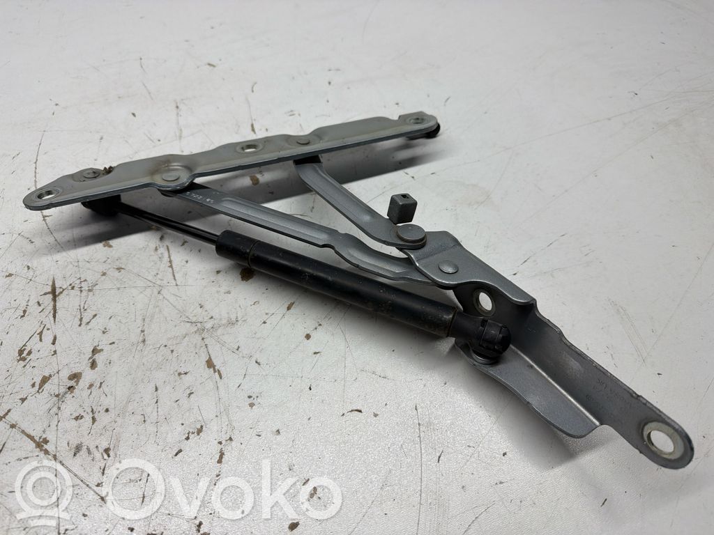 Volvo S80 Tailgate/trunk/boot hinge 