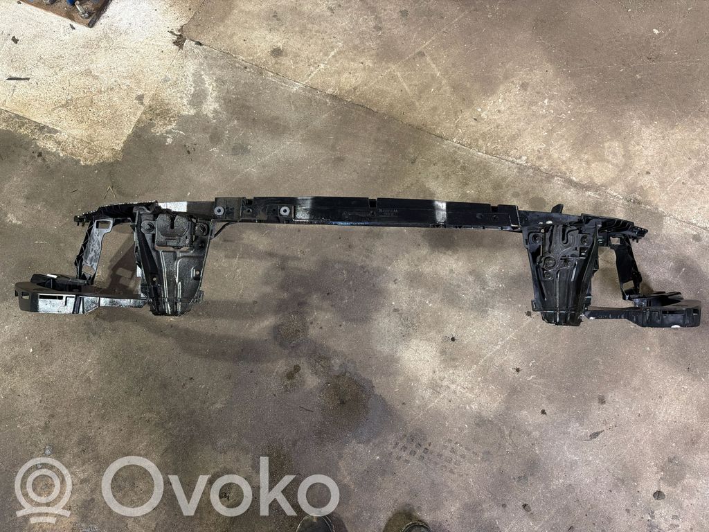 Volvo V60 Radiatoru panelis 