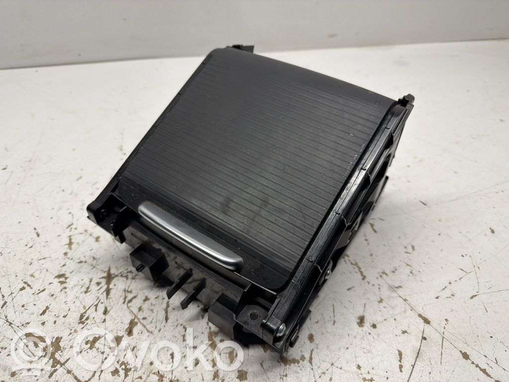 Volvo XC70 Portavasos delantero 
