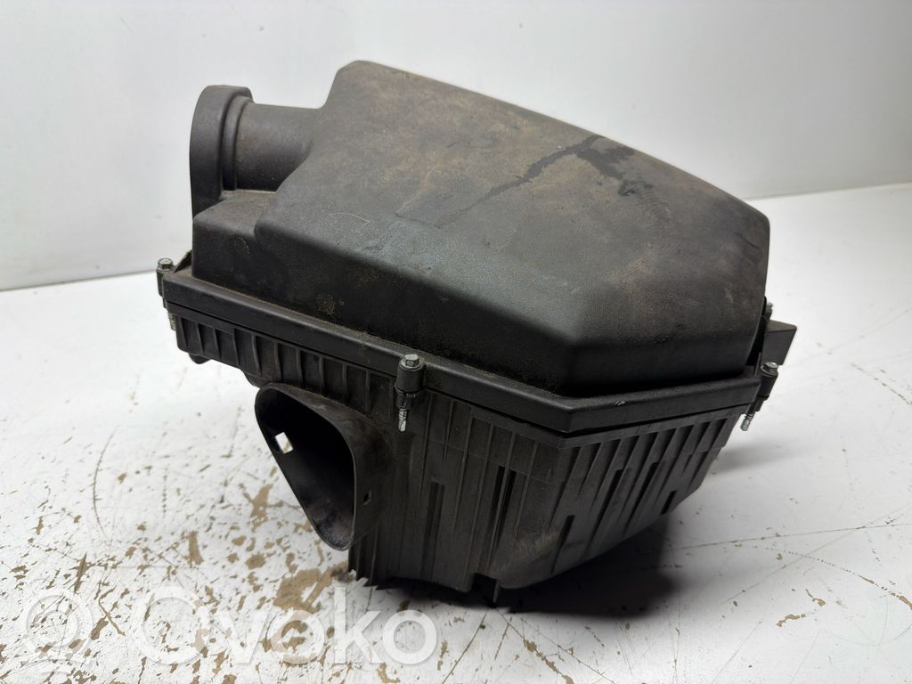 Volvo XC70 Air filter box 