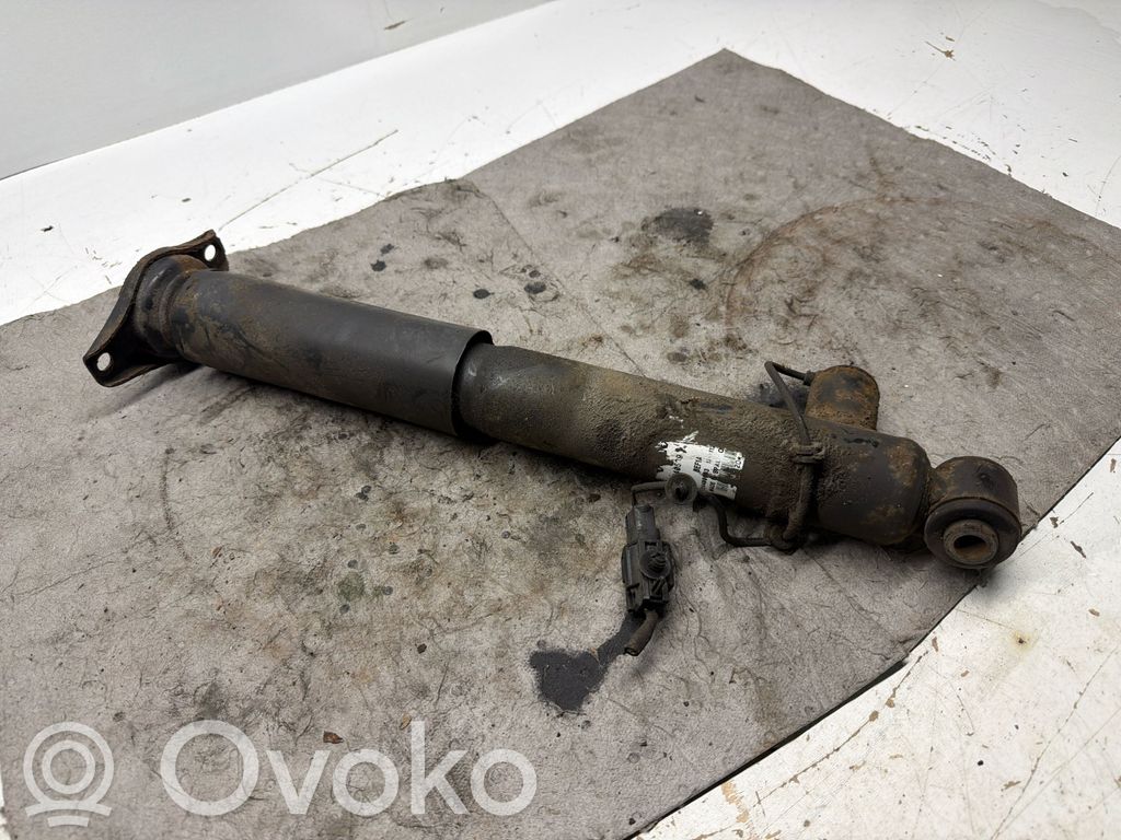 Volvo S80 Takaiskunvaimennin 