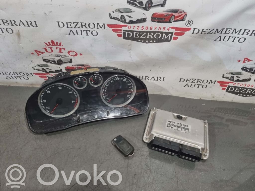 Volkswagen PASSAT B5.5 Komputer / Sterownik ECU i komplet kluczy 