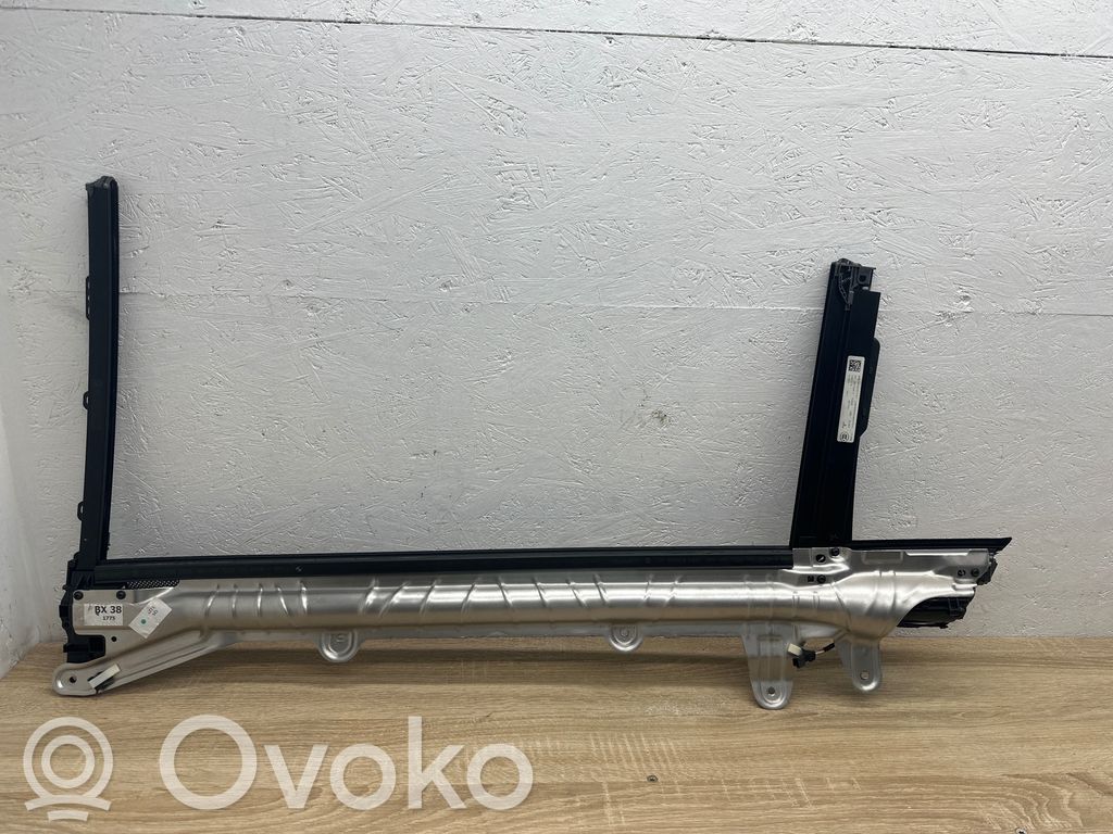 BMW 7 G11 G12 Elektrinė lango užuolaidėlė 