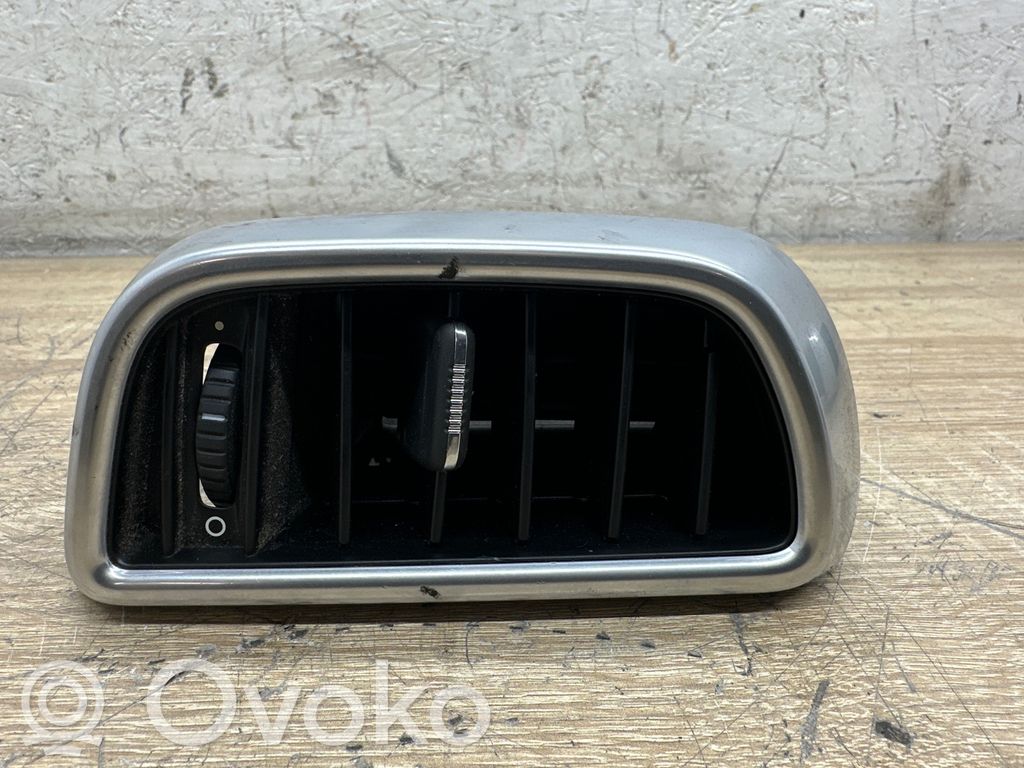 Porsche Cayenne (92A) Kratka nawiewu tylna tunelu środkowego 